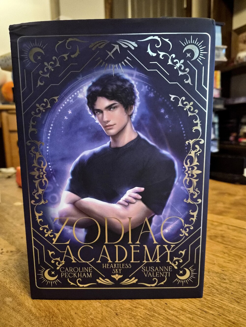 Zodiac Academy *signed* Heartless Sky Luxe Edition